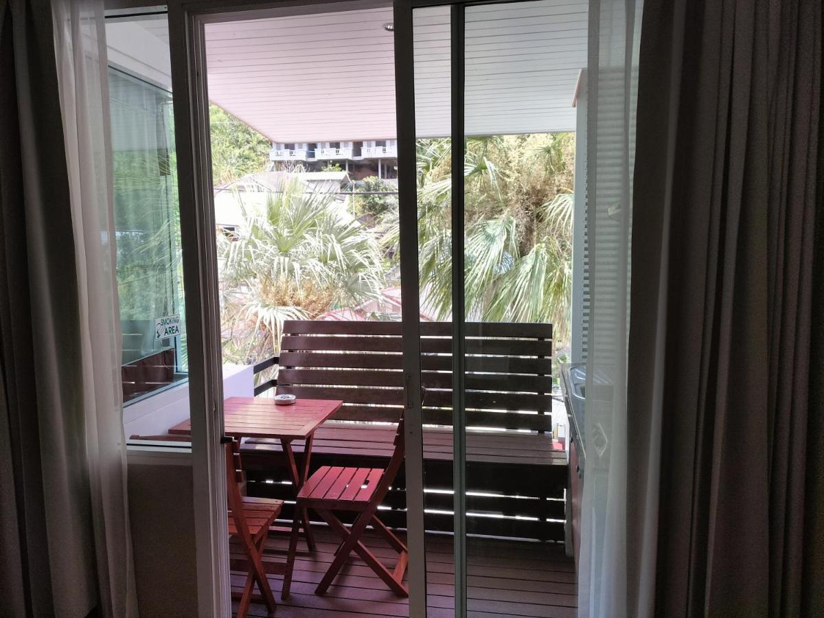 Kata Beach Studio Phuket Екстер'єр фото