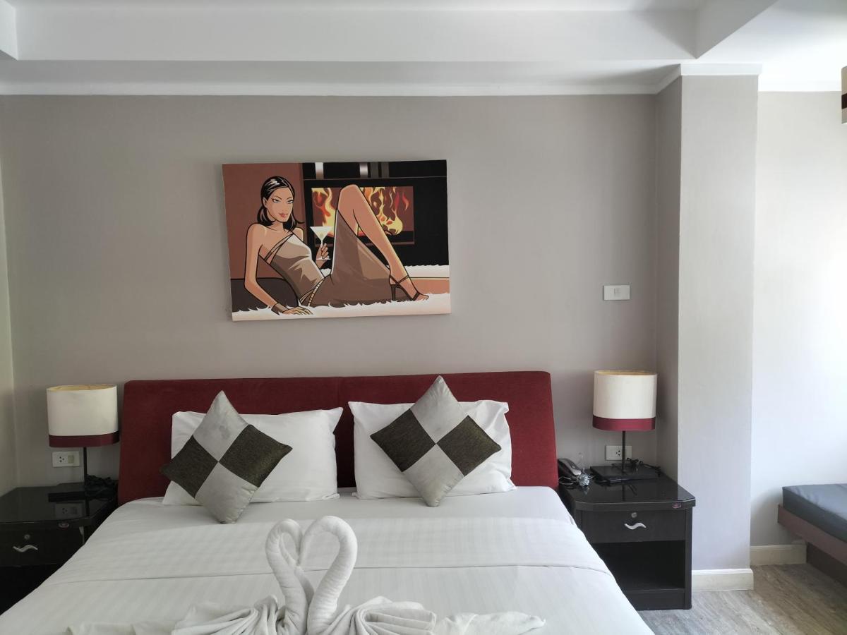 Kata Beach Studio Phuket Екстер'єр фото